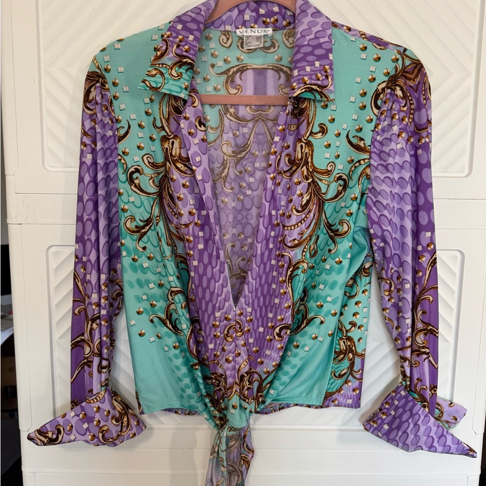 Venus low cut blouse.
